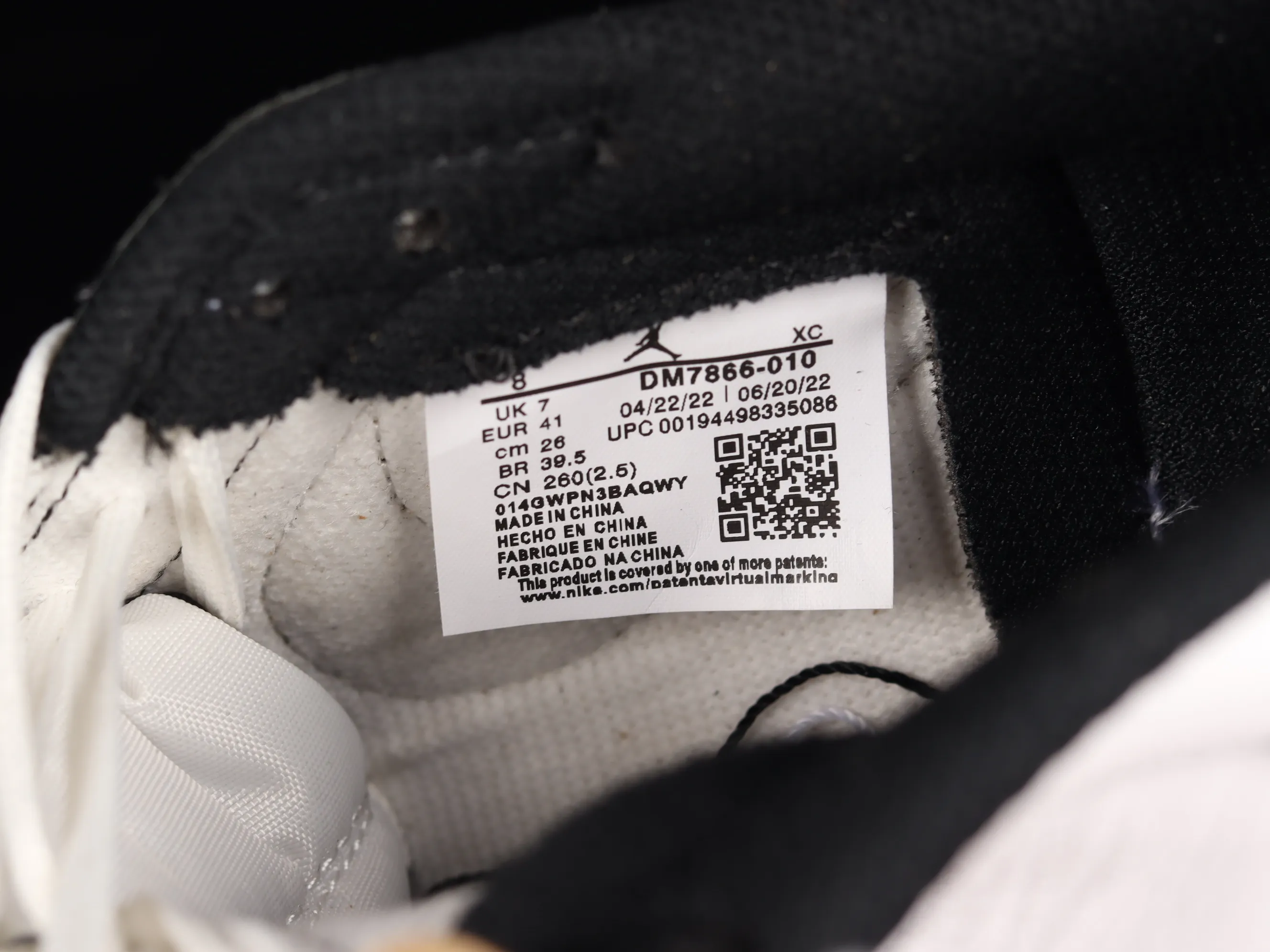 All categories Air Jordan Jordan series basketball shoes Air Jordan 1 Low Travis Scott x Air Jordan 1 Low OG AJ1 Joe 1 white and black barb joint casual sports basketball shoes DM7866-010